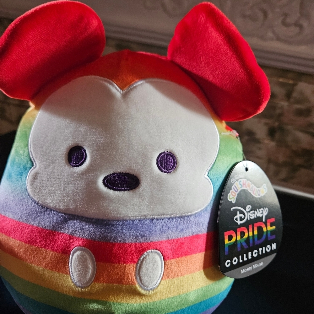 Squishmallows - Disney Pride Collection Rainbow Mickey